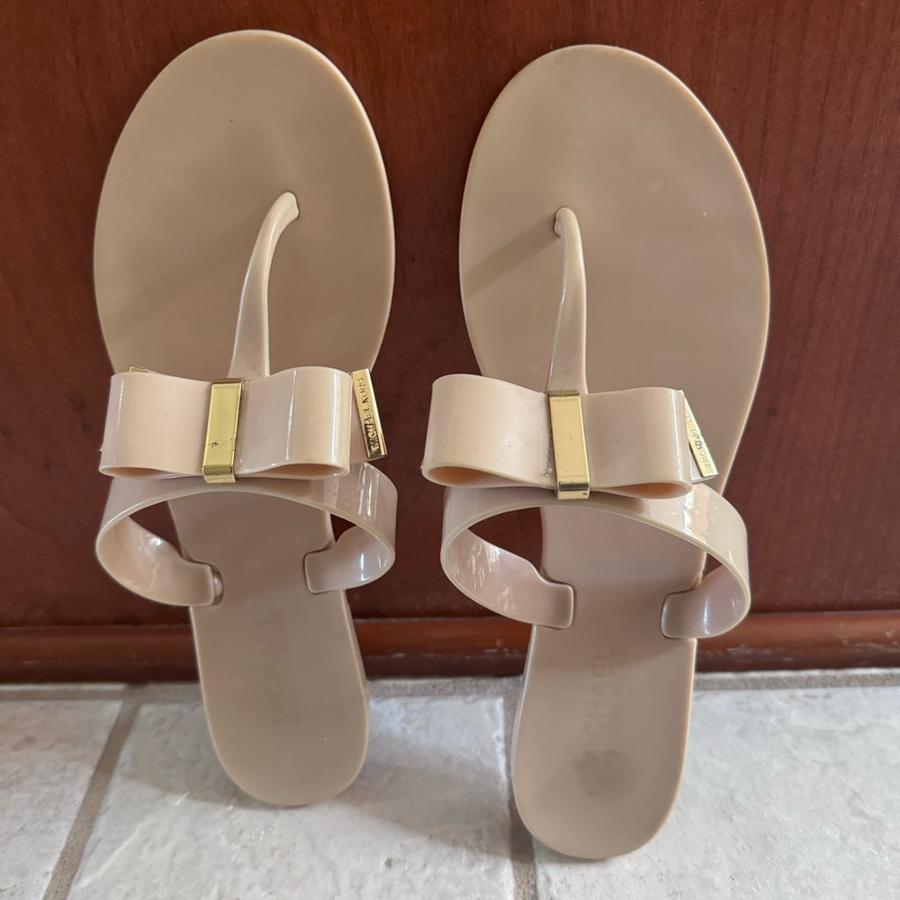 Michael Kors jelly thong flip flops